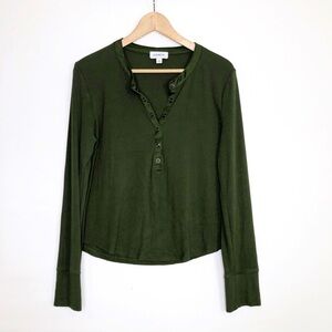 Evereve Women's Green Long Sleeve Top